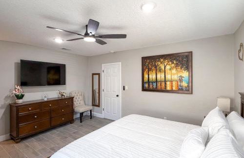 Jax 5BR Family Paradise -Hot Tub-Game Room-Patio- - Photo 35