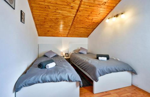 Stunning Home In Gornje Stative - Foto 28