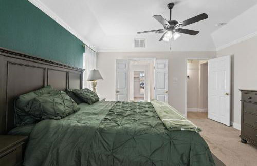 Spacious 5-bedroom villa in welcoming Burleson with WiFi, AC - Foto 42