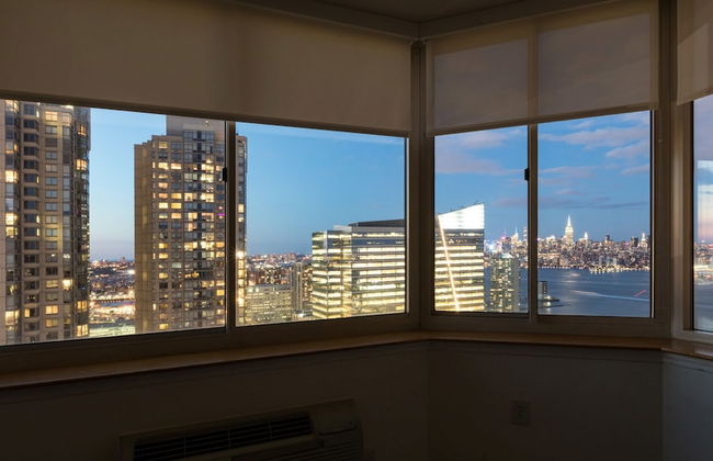 Bluebird Suites near Newport Center - Foto 26