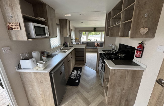 Haggerston Castle - Caravan - Sleeps 6 - Parking - Foto 24