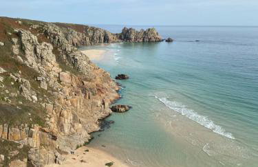 Naut Retreat, The Big Barn - Spacious & cosy cottage, walk to Porthcurno beach, Pedn Vouder & Minack Theatre - Photo 63