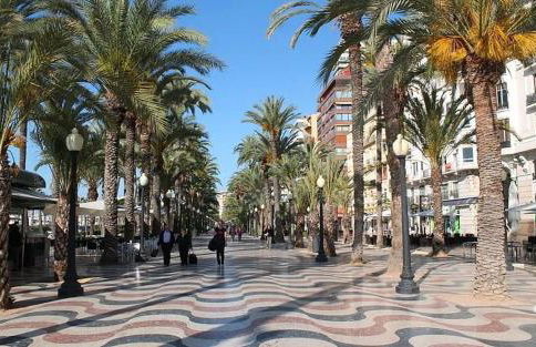 Luxury villa with large swimming pool and outdoor area - Foto 77