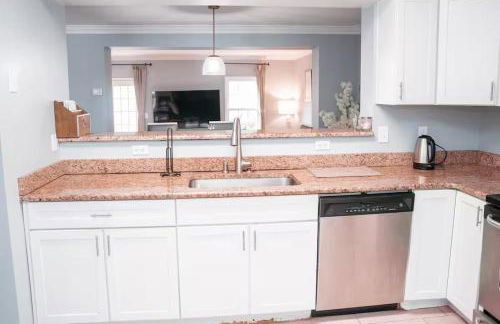 Cozy Springfield Townhome , WIFI , Pet Friendly - Foto 51