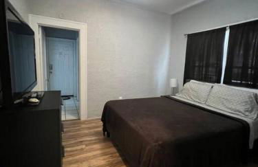 Historic 1920 Bungalow Minutes from DTSP - Foto 5