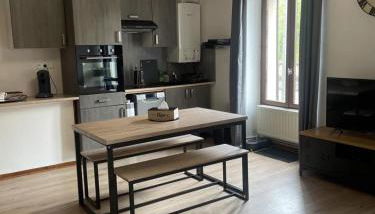 Superbe appartement face au Château - 2 chambres 5 pers - VERLAINE - Foto 4, stove