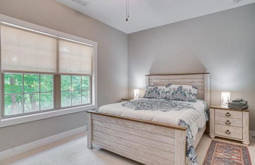 Hot Tub and EV Charger Helen Getaway with Views! - Photo 20