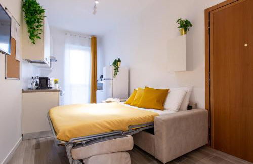 Rent Apartment - Stylish House Free WiFi-Parking-Airport - Photo 16