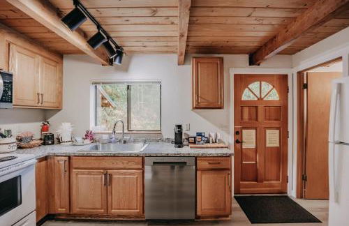 Silver Lake Cabin #67 - Hot Tub - Pets Ok - Wi-Fi - Foto 20