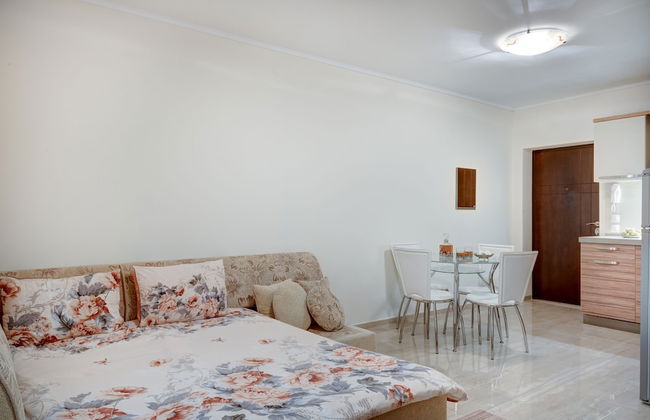 Esteban VIP Residence Club - Photo 2