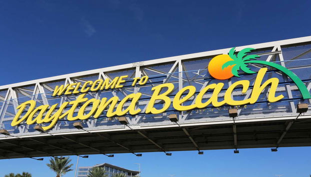 ¡Bienvenidos a Daytona Beach!