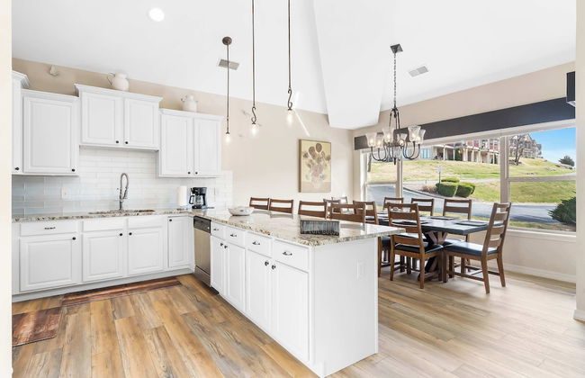 Bchillin Retreat on Table Rock Lake - Photo 11