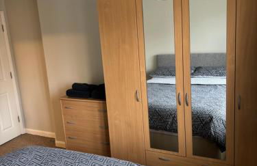 Two Bedrooms Two Bathrooms and Private Parking Rugby - Foto 10