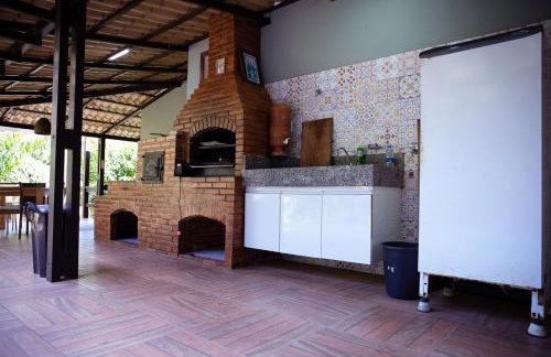 Chalé com Deck e Churrasqueira nas Montanhas - Foto 34