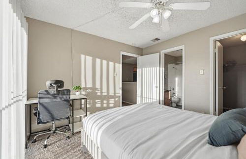 District West Apartments Simple Modern Home - Foto 15