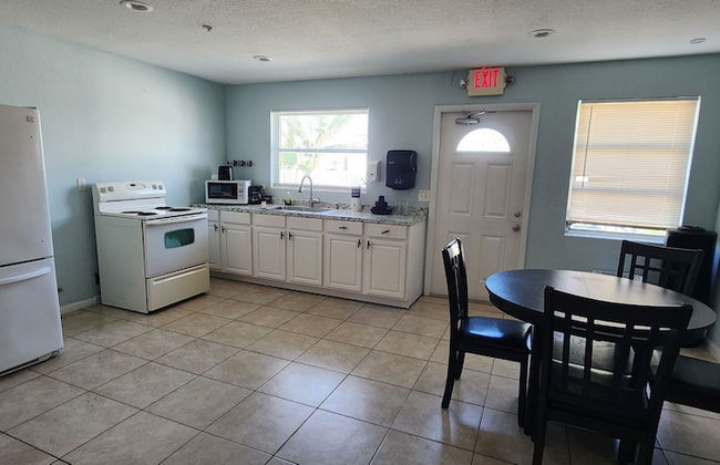 4BR 2BA Near Beach Perfect For Familes - Foto 19