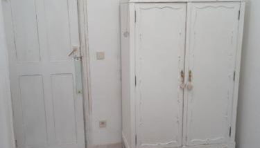 Piso Iwvaxi, gallery house. Ourense. - Foto 5, wardrobe