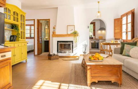 Villa con piscina cerca de la playa - Photo 25