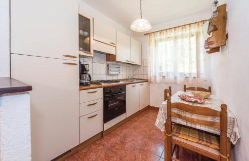 Villa Stone Medal - Photo 90