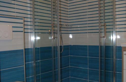 Apartment in Veli Rat Near Beaches - Photo 18