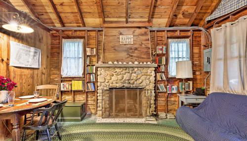 Southold Cottage with Patio and Grill - Walk to Beach! - Photo 5