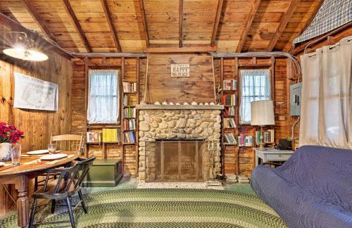 Southold Cottage with Patio and Grill - Walk to Beach! - Foto 5