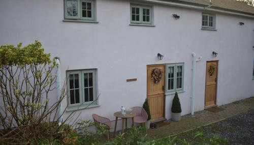 Yr Hen Beudy Barn Conversion Sleeps 4 Dogs Ok - Foto 2, Garden, Garden view