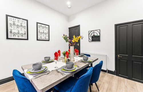 Designer 4 Bed House in Leeds - Sleeps 13 - Foto 8