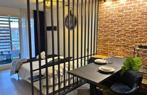 Cosy Roc - Wifi, Balcon, TV, Clim, Équipé - Foto 6