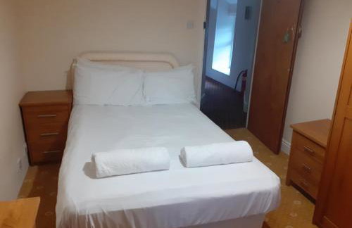 Bryncarnedd Farmhouse - Photo 21