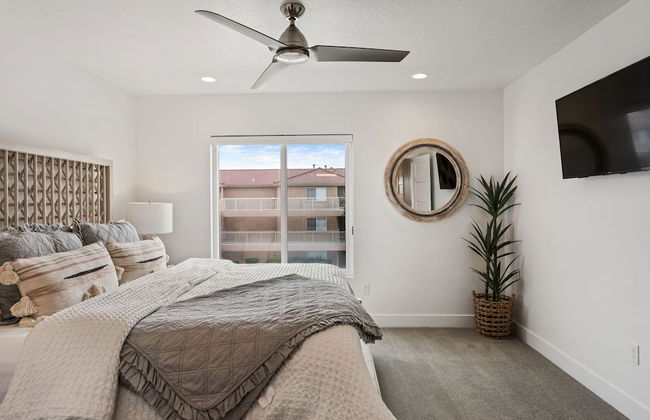 Best Value in St George - Green Valley Getaway - Photo 5