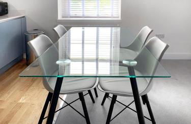 Eton Windsor - 2 Bedroom Flat - With Parking - Foto 3