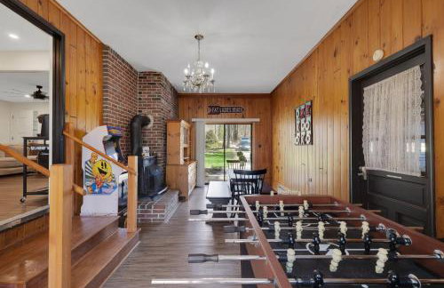 Melvin Village - 5 Bed 3 Bath Arcade Near Lake Pet Friendly fee applies - Foto 20