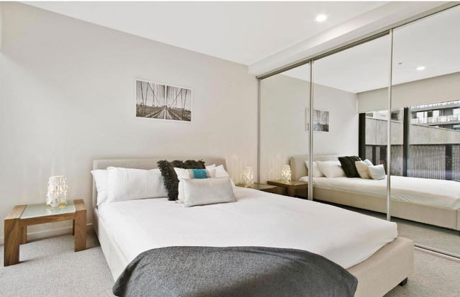 Melbourne City Apartments - Teri - Photo 11