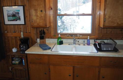 The Crystalaire Cabin - Charming and Relaxing! - Photo 28