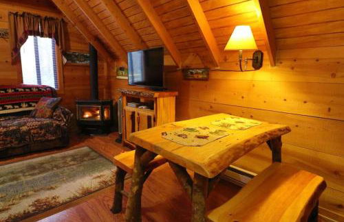 Cute updated Mountain Cabin fireplace #3 - Foto 23