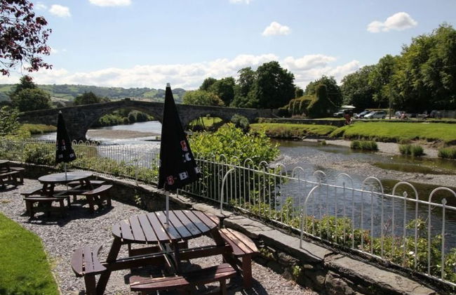 The Eagles Hotel - Photo 2