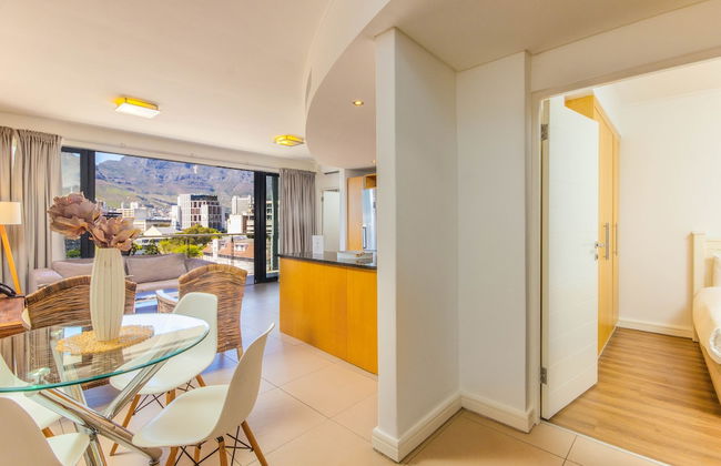 Two Bedroom With Private Balcony - Foto 1