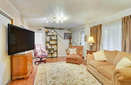 Fort Calhoun Home with Screened Porch and Playground! - Foto 5