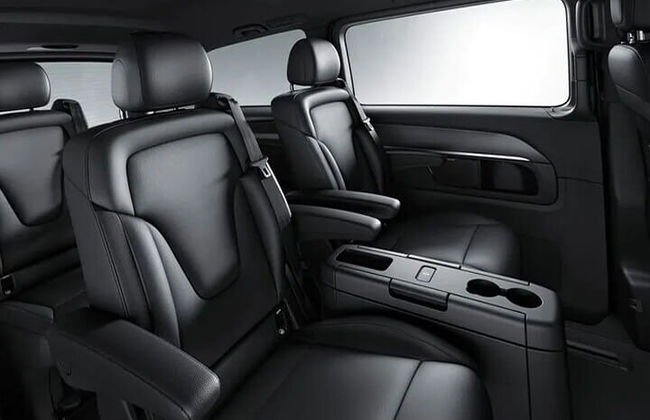 Departure Private Transfer from Bilbao City to Bilbao airport BIO by Luxury Van - Photo 2