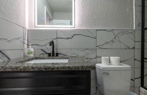 Cruise Haven with Pool, 15 Min to Port Canav & Beach - Foto 50