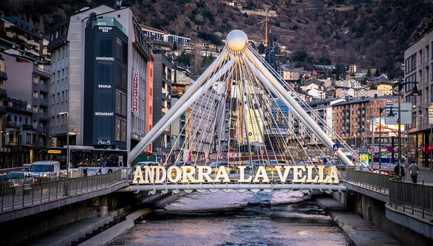 Tour privato romantico a piedi ad Andorra la Vella - Foto 2