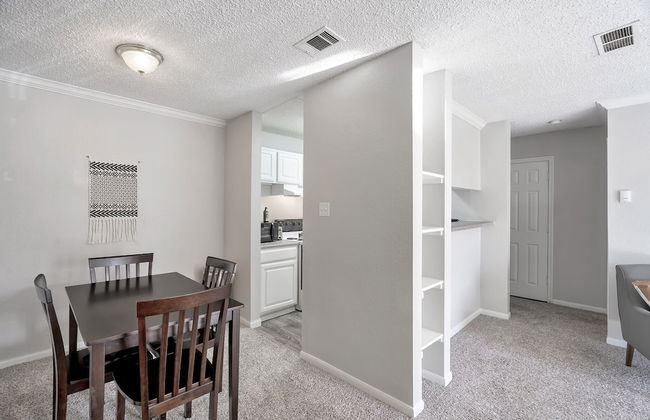 Lovely Midland Getaway With Fitness Center - Foto 33