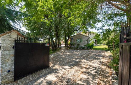 Villa Karim with private pool and BBQ - Foto 26