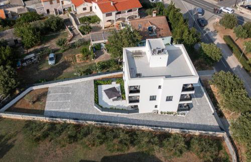 Luxury Suites Zaton by Belmont Realty - Photo 27