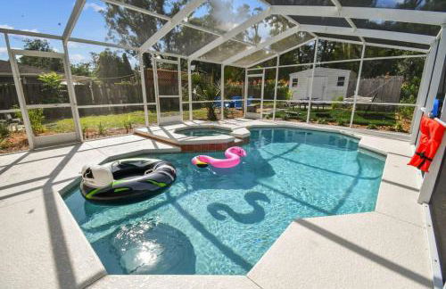 Relaxing Modern Home Sleeps 6 Pool BBQ Firepit - Foto 17