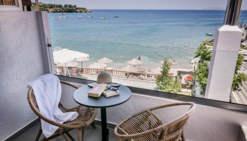 Laia Seafront Luxury Apartments - Foto 2
