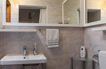 Bougainvillea--Apartment By The Sea - Foto 14