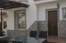 HOGAREÑO ADOSADO EN EL PUEBLO DE ARDALES - Foto 2