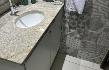 Flat Beach Class Excelsior - Apto Completo para 4 pessoas vista rio e mar - Foto 4